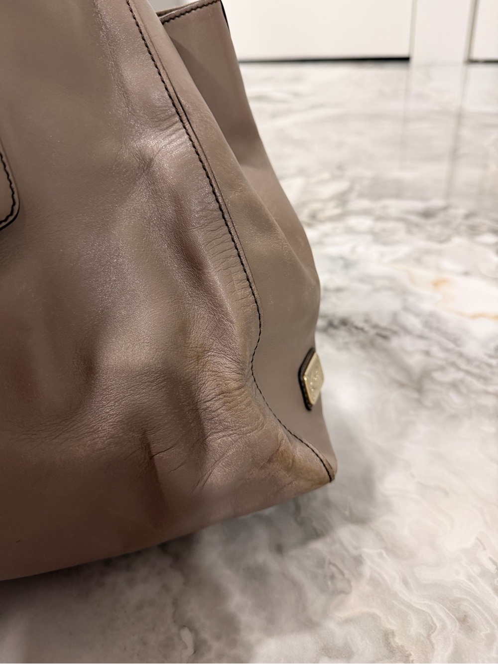 Tod's Taupe Leather Tote Bag - Picture 5 of 15